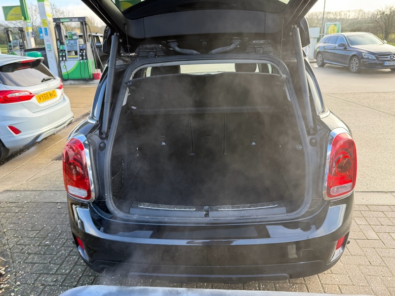 MINI Countryman 1.5 Cooper SUV 5dr Petrol Auto 6Spd ALL4 Euro 6 (s/s) (136 ps) - U10003570