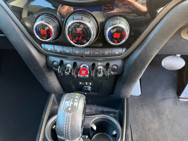 MINI Countryman 1.5 Cooper SUV 5dr Petrol Auto 6Spd ALL4 Euro 6 (s/s) (136 ps) - U10003570