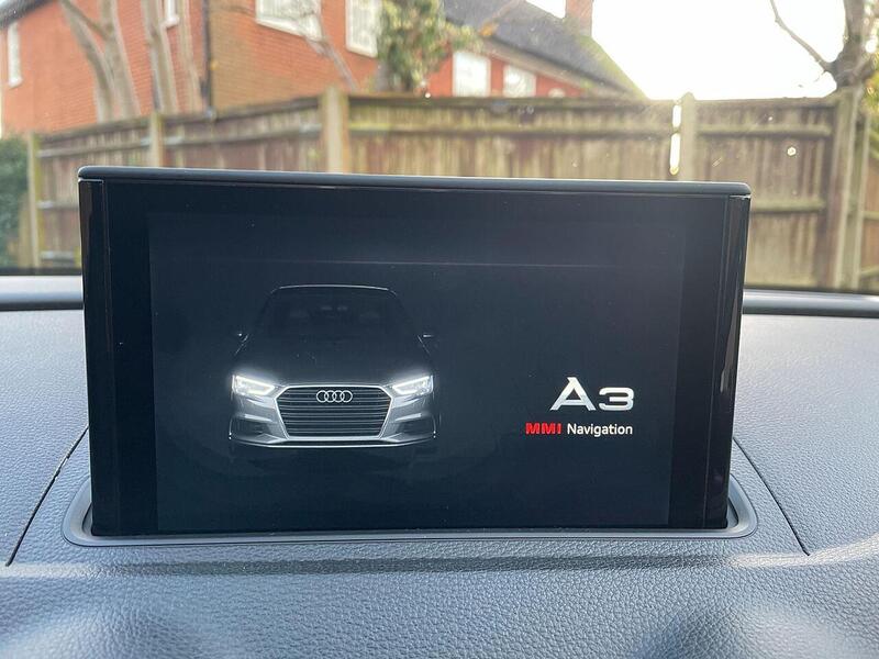 Audi A3 Cabriolet 1.6 TDI S line Euro 6 (s/s) 2dr - U10003573