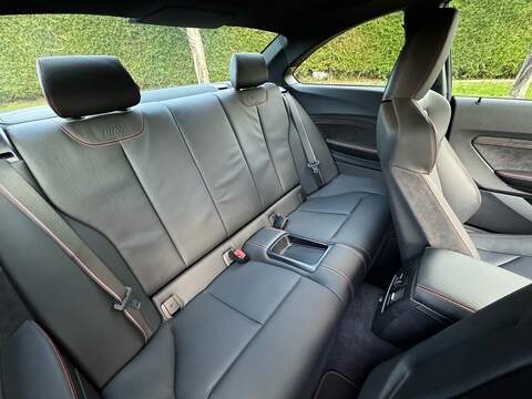 BMW M2 3.0 BiTurbo GPF Competition Coupe 2dr Petrol DCT Euro 6 (s/s) (410 ps) - U10003575