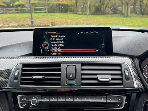 BMW M4 3.0 BiTurbo Competition Coupe 2dr Petrol DCT Euro 6 (s/s) (450 ps) - U10003577