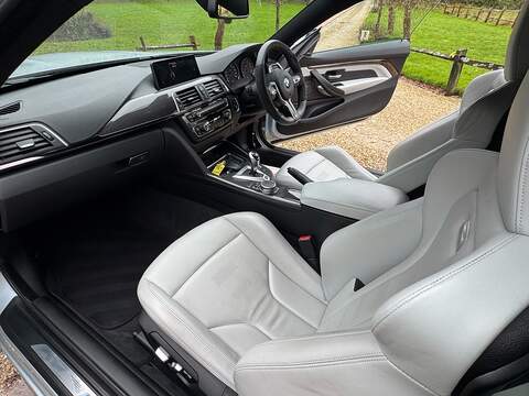 BMW M4 3.0 BiTurbo Competition Coupe 2dr Petrol DCT Euro 6 (s/s) (450 ps) - U10003577