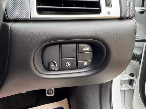 Jaguar XK 5.0 V8 Dynamic R Coupe 2dr Petrol Auto Euro 5 (510 ps) - U10003579