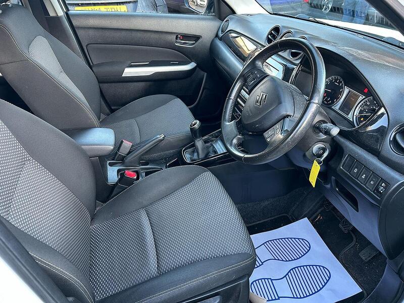 Suzuki Vitara 1.6 Kuro Euro 6 (s/s) 5dr - U10003580