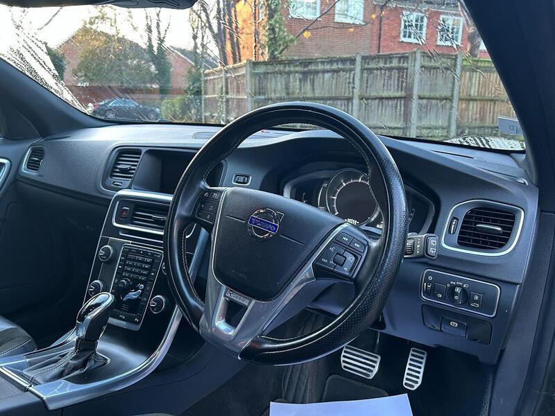 Volvo V60 2.0 D3 R-Design Lux Nav Auto Euro 6 (s/s) 5dr - U10003581