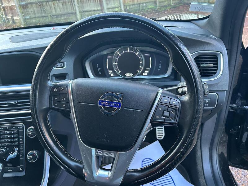 Volvo V60 2.0 D3 R-Design Lux Nav Auto Euro 6 (s/s) 5dr - U10003581