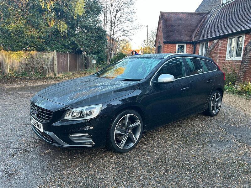 Volvo V60 2.0 D3 R-Design Lux Nav Auto Euro 6 (s/s) 5dr - U10003581