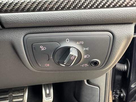 Audi RS6 Avant 4.0 TFSI V8 Performance Estate 5dr Petrol Tiptronic quattro Euro 6 (s/s) (605 ps) - U10003585