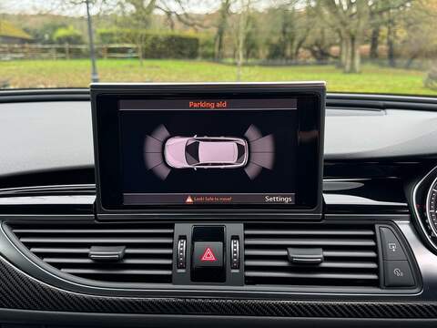 Audi RS6 Avant 4.0 TFSI V8 Performance Estate 5dr Petrol Tiptronic quattro Euro 6 (s/s) (605 ps) - U10003585