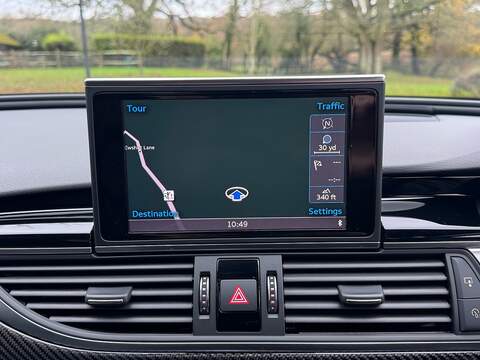 Audi RS6 Avant 4.0 TFSI V8 Performance Estate 5dr Petrol Tiptronic quattro Euro 6 (s/s) (605 ps) - U10003585