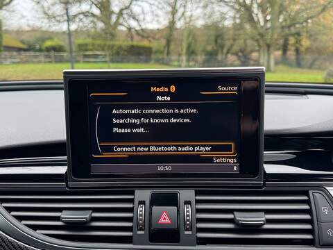 Audi RS6 Avant 4.0 TFSI V8 Performance Estate 5dr Petrol Tiptronic quattro Euro 6 (s/s) (605 ps) - U10003585