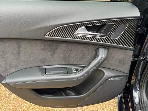 Audi RS6 Avant 4.0 TFSI V8 Performance Estate 5dr Petrol Tiptronic quattro Euro 6 (s/s) (605 ps) - U10003585