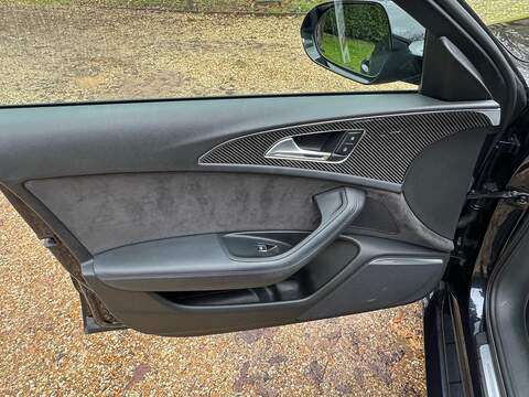 Audi RS6 Avant 4.0 TFSI V8 Performance Estate 5dr Petrol Tiptronic quattro Euro 6 (s/s) (605 ps) - U10003585