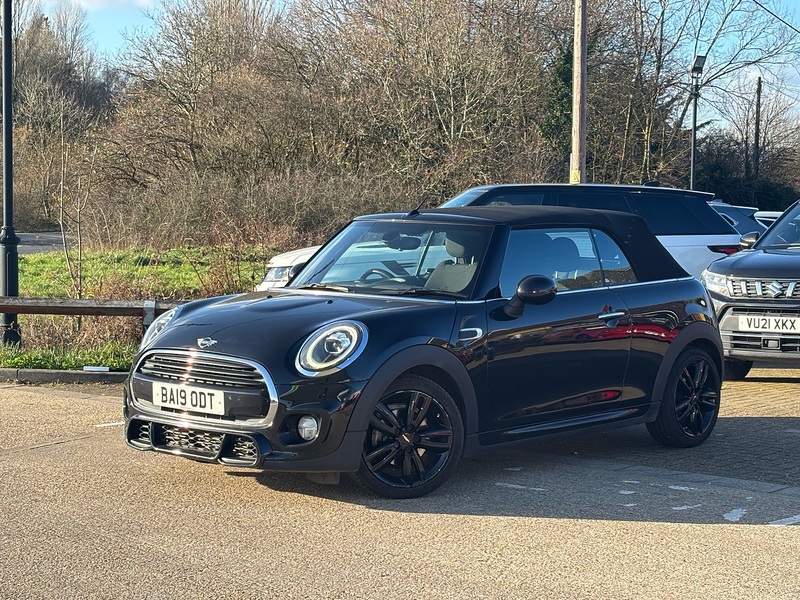 MINI Convertible 1.5 Cooper Sport Convertible 2dr Petrol Manual Euro 6 (s/s) (136 ps) - U10003586