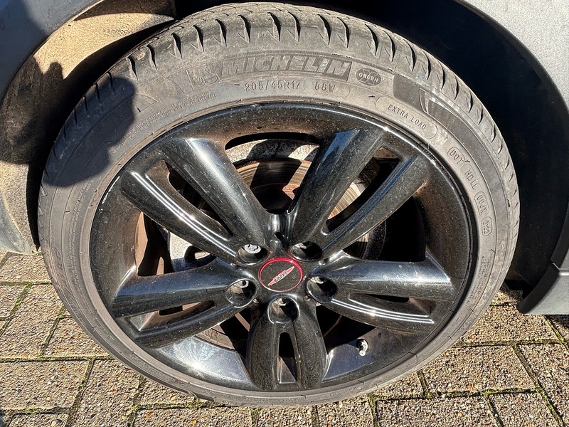 MINI Convertible 1.5 Cooper Sport Convertible 2dr Petrol Manual Euro 6 (s/s) (136 ps) - U10003586