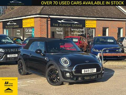 MINI Convertible 1.5 Cooper Convertible 2dr Petrol Auto Euro 6 (s/s) (136 ps)