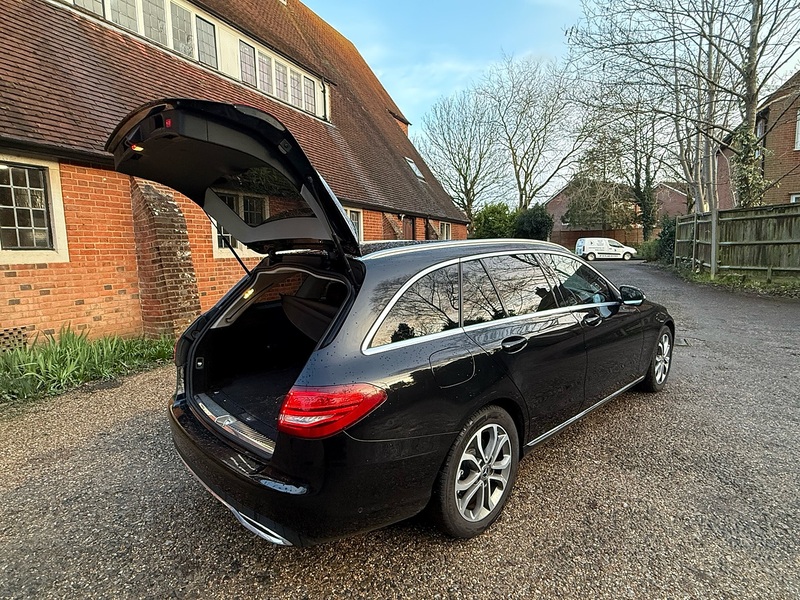 Mercedes-Benz C Class 2.1 C220d Sport Estate 5dr Diesel G-Tronic+ Euro 6 (s/s) (170 ps) - U10003589