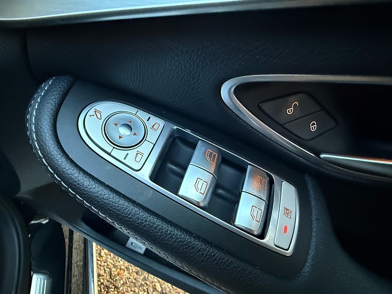 Mercedes-Benz C Class 2.1 C220d Sport Estate 5dr Diesel G-Tronic+ Euro 6 (s/s) (170 ps) - U10003589