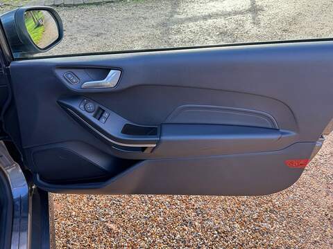 Ford Fiesta 1.5T EcoBoost ST-3 Euro 6 (s/s) 3dr - U10003593