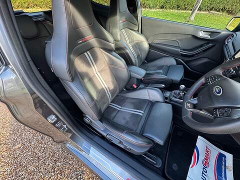 Ford Fiesta 1.5T EcoBoost ST-3 Euro 6 (s/s) 3dr - U10003593