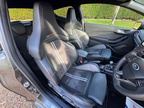 Ford Fiesta 1.5T EcoBoost ST-3 Euro 6 (s/s) 3dr - U10003593