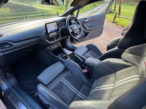 Ford Fiesta 1.5T EcoBoost ST-3 Euro 6 (s/s) 3dr - U10003593