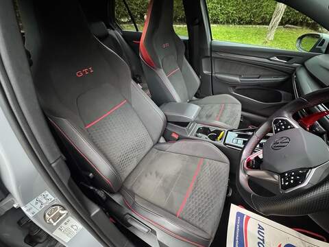 Volkswagen Golf 2.0 TSI GTI Clubsport Hatchback 5dr Petrol DSG Euro 6 (s/s) (300 ps) - U10003594