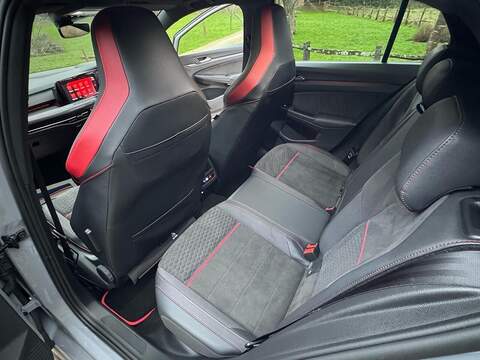 Volkswagen Golf 2.0 TSI GTI Clubsport Hatchback 5dr Petrol DSG Euro 6 (s/s) (300 ps) - U10003594