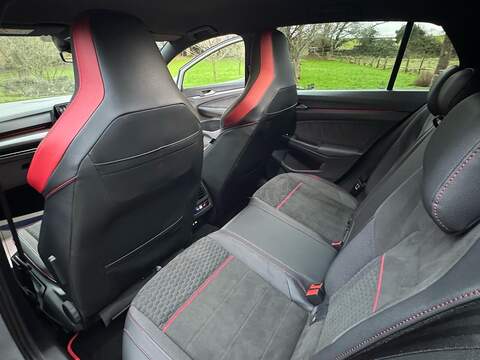 Volkswagen Golf 2.0 TSI GTI Clubsport Hatchback 5dr Petrol DSG Euro 6 (s/s) (300 ps) - U10003594