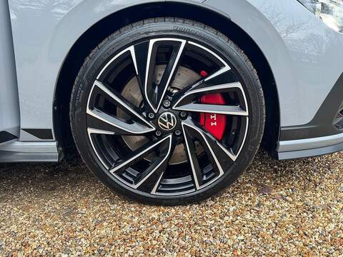 Volkswagen Golf 2.0 TSI GTI Clubsport Hatchback 5dr Petrol DSG Euro 6 (s/s) (300 ps) - U10003594