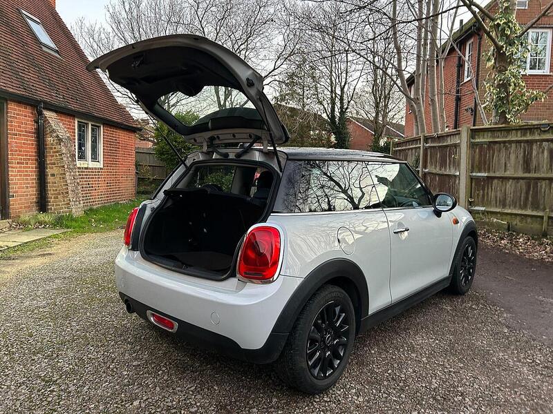 MINI Hatch 1.5 Cooper Euro 6 (s/s) 3dr - U10003595