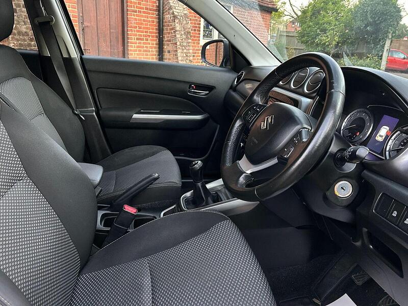 Suzuki Vitara 1.0 Boosterjet SZ-T Euro 6 (s/s) 5dr - U10003597