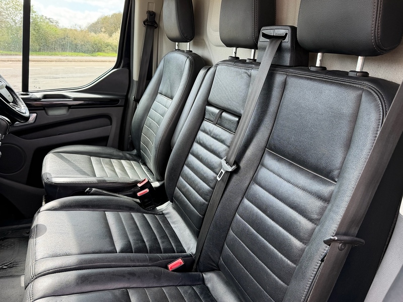 Ford Transit Custom 2.0 300 EcoBlue Trail Panel Van 5dr Diesel Manual L1 H1 Euro 6 (s/s) (130 ps) - U10003599