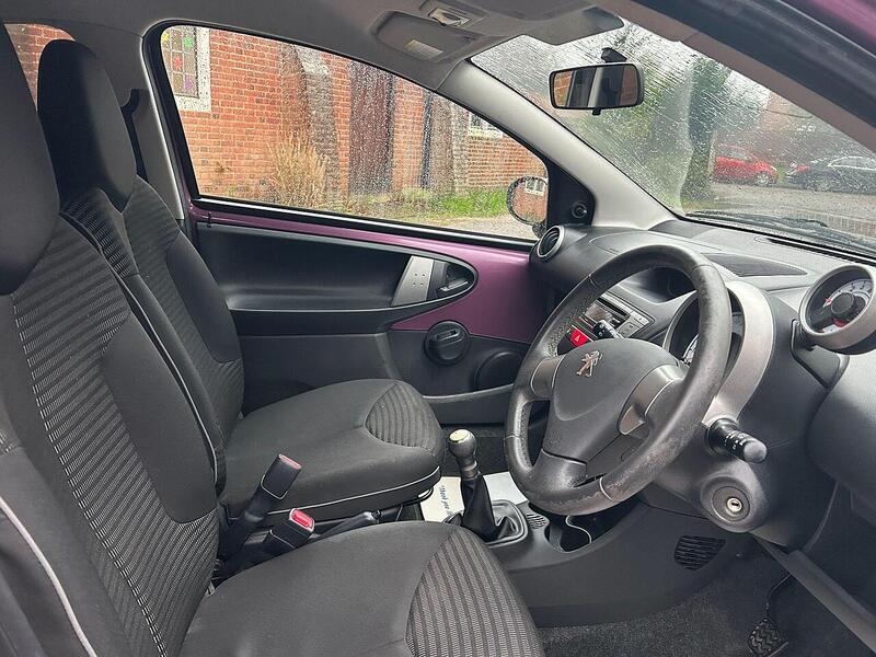 Peugeot 107 1.0 12V Allure Hatchback 3dr Petrol Manual Euro 5 (68 ps) - U10003603