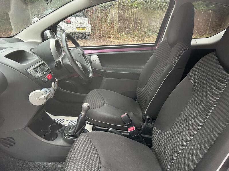 Peugeot 107 1.0 12V Allure Hatchback 3dr Petrol Manual Euro 5 (68 ps) - U10003603