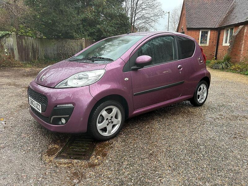 Peugeot 107 1.0 12V Allure Hatchback 3dr Petrol Manual Euro 5 (68 ps) - U10003603