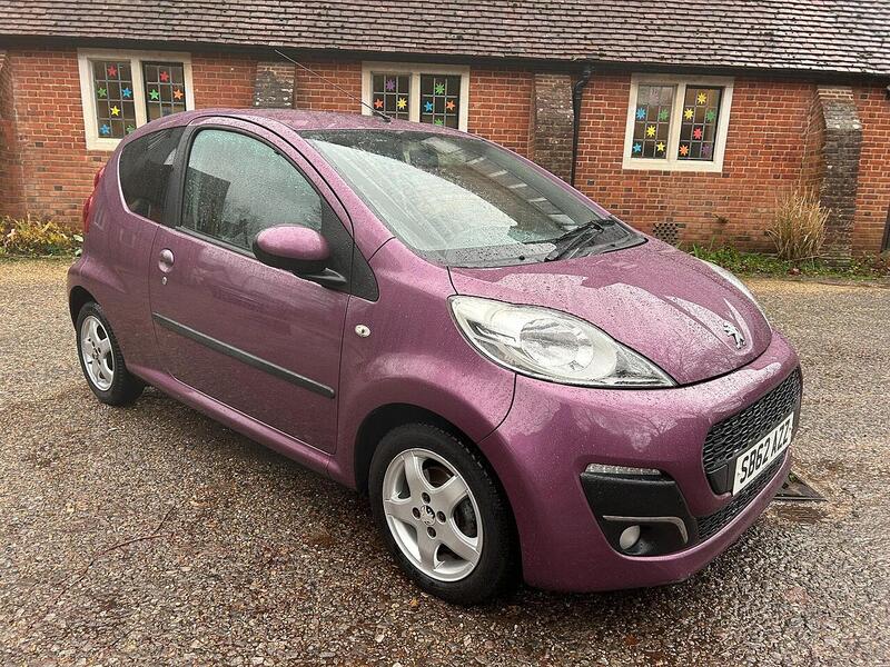 Peugeot 107 1.0 12V Allure Hatchback 3dr Petrol Manual Euro 5 (68 ps) - U10003603