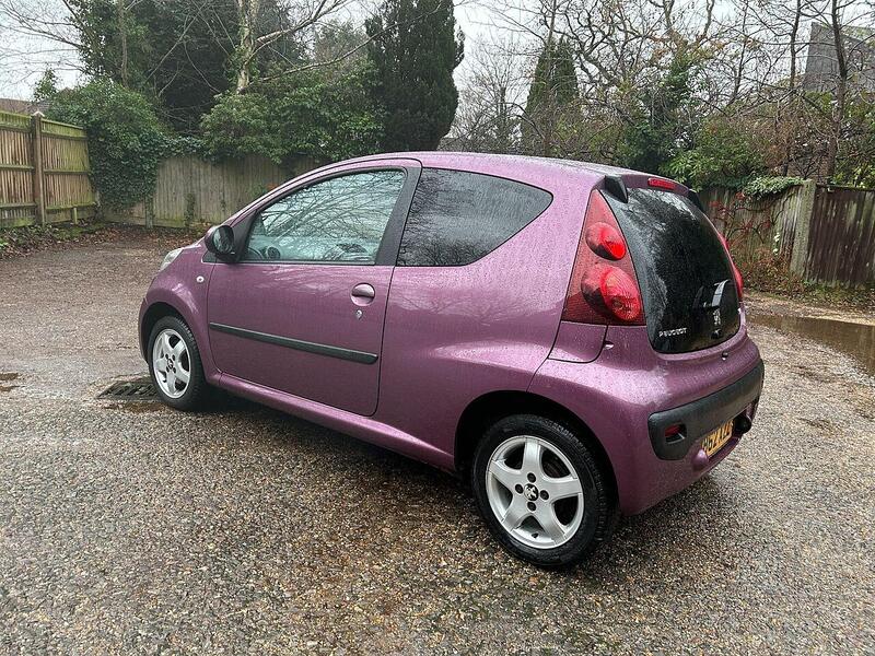 Peugeot 107 1.0 12V Allure Hatchback 3dr Petrol Manual Euro 5 (68 ps) - U10003603