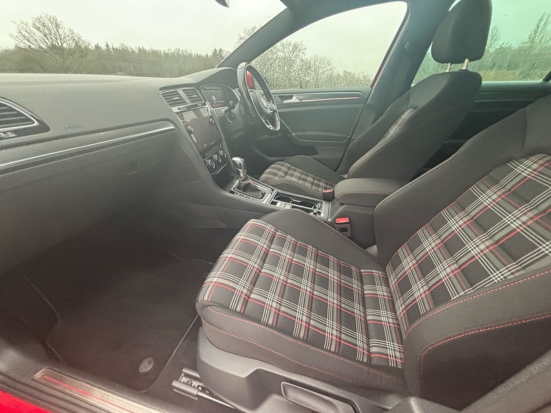 Volkswagen Golf 2.0 TSI GTI Hatchback 5dr Petrol DSG Euro 6 (s/s) (230 ps) - U10003609