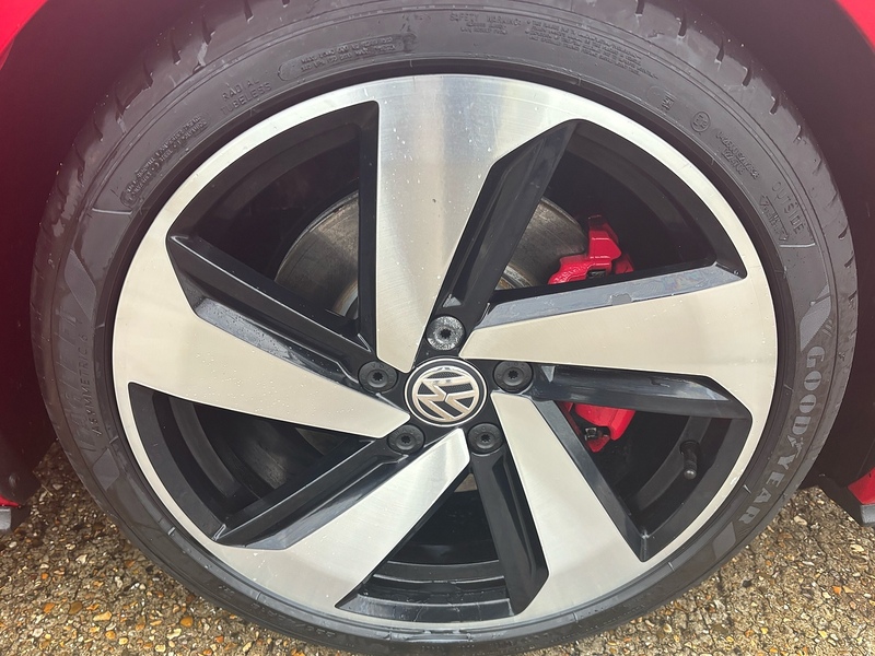 Volkswagen Golf 2.0 TSI GTI Hatchback 5dr Petrol DSG Euro 6 (s/s) (230 ps) - U10003609