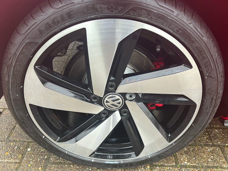 Volkswagen Golf 2.0 TSI GTI Hatchback 5dr Petrol DSG Euro 6 (s/s) (230 ps) - U10003609