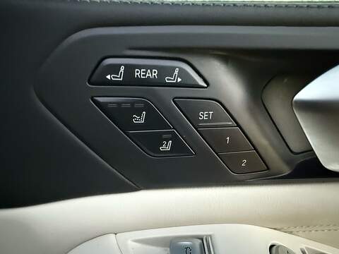 BMW X7 3.0 30d M Sport SUV 5dr Diesel Auto xDrive Euro 6 (s/s) (265 ps) - U10003619