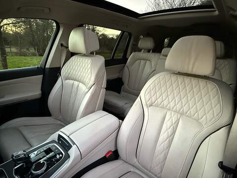 BMW X7 3.0 30d M Sport SUV 5dr Diesel Auto xDrive Euro 6 (s/s) (265 ps) - U10003619