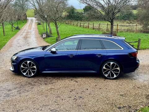 Audi RS4 Avant 2.9 TFSI V6 Estate 5dr Petrol Tiptronic quattro Euro 6 (s/s) (450 ps) - U10003623