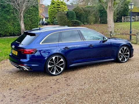 Audi RS4 Avant 2.9 TFSI V6 Estate 5dr Petrol Tiptronic quattro Euro 6 (s/s) (450 ps) - U10003623