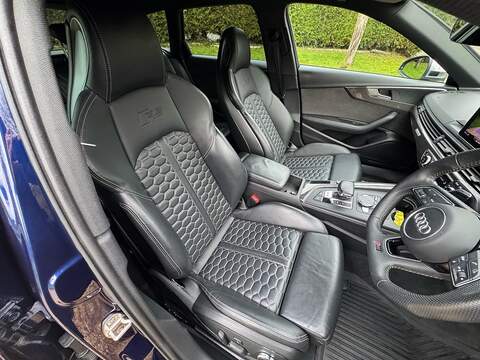 Audi RS4 Avant 2.9 TFSI V6 Estate 5dr Petrol Tiptronic quattro Euro 6 (s/s) (450 ps) - U10003623
