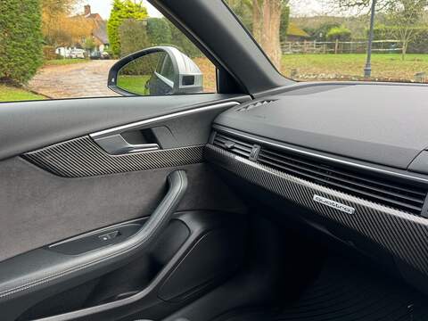 Audi RS4 Avant 2.9 TFSI V6 Estate 5dr Petrol Tiptronic quattro Euro 6 (s/s) (450 ps) - U10003623