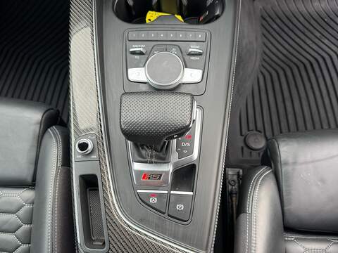 Audi RS4 Avant 2.9 TFSI V6 Estate 5dr Petrol Tiptronic quattro Euro 6 (s/s) (450 ps) - U10003623