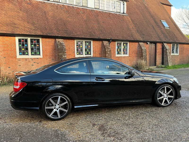 Mercedes-Benz C Class 1.6 C180 AMG Sport Edition Coupe 2dr Petrol G-Tronic+ Euro 6 (s/s) (156 ps) - U10003624