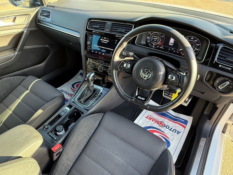 Volkswagen Golf 2.0 TSI BlueMotion Tech R Estate 5dr Petrol DSG 4Motion Euro 6 (s/s) (310 ps) - U10003626